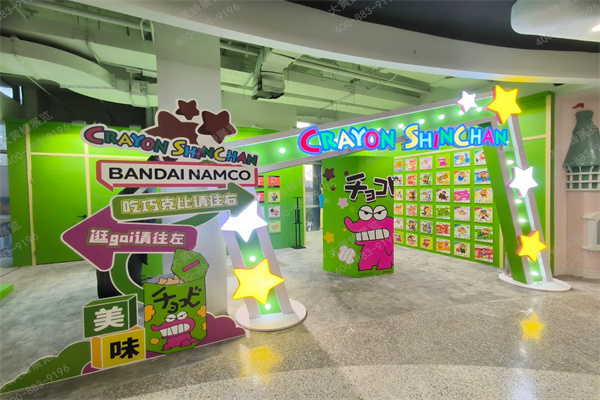 大黃蜂呈現(xiàn)蠟筆小新快閃店店面設計施工案例分享